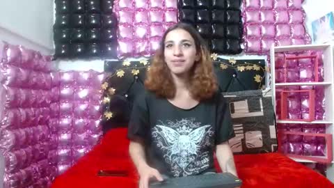 Snapshot of poisondost_hot chatting on 03.04.25 Aleja online show from 03.04.25