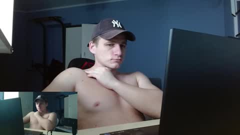 Snapshot of poliglotjoe2 chatting on 01.18.26 Poliglotjoe2 online show from 01.18.26