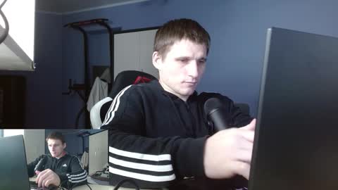 Snapshot of poliglotjoe2 chatting on 02.01.26 Poliglotjoe2 online show from 02.01.26