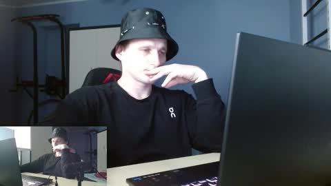 Snapshot of poliglotjoe2 chatting on 02.07.26 Poliglotjoe2 online show from 02.07.26