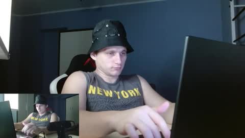 Snapshot of poliglotjoe2 chatting on 02.16.26 Poliglotjoe2 online show from 02.16.26