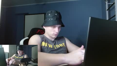 Snapshot of poliglotjoe2 chatting on 02.16.26 Poliglotjoe2 online show from 02.16.26