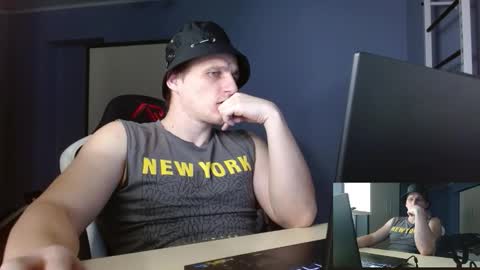 Snapshot of poliglotjoe2 chatting on 02.17.26 Poliglotjoe2 online show from 02.17.26