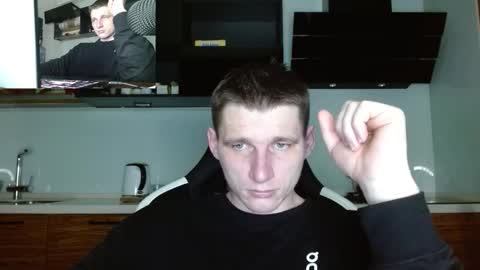 Snapshot of poliglotjoe2 chatting on 03.01.26 Poliglotjoe2 online show from 03.01.26