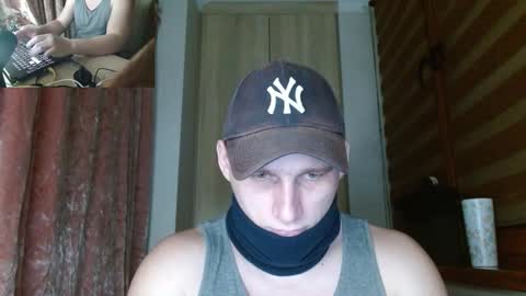 Snapshot of poliglotjoe2 chatting on 03.22.26 Poliglotjoe2 online show from 03.22.26