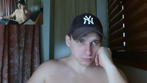 Snapshot of poliglotjoe2 chatting on 03.30.26 Poliglotjoe2 online show from 03.30.26