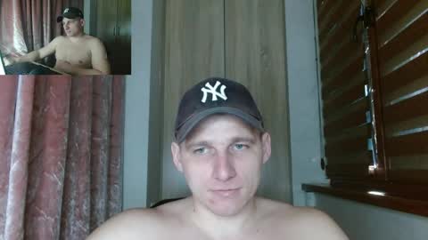 Snapshot of poliglotjoe2 chatting on 04.13.26 Poliglotjoe2 online show from 04.13.26