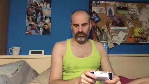 Snapshot of pollito1985 chatting on 03.22.26 DIEGO O DIEGUITO online show from 03.22.26