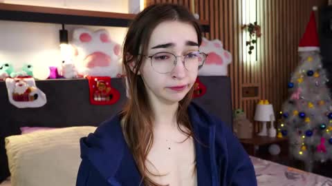 Polly online show from 12.21.25