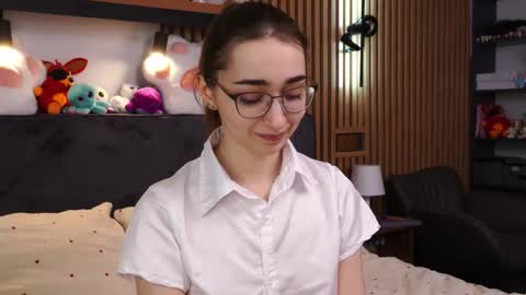 Polly online show from 03.24.26