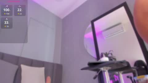 Snapshot of pollybabe_ chatting on 11.09.25 POLLY online show from 11.09.25