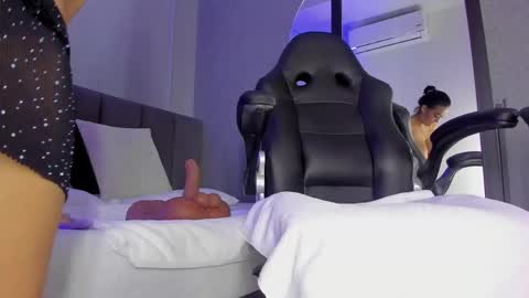 Snapshot of pollybabe_ chatting on 11.14.25 POLLY online show from 11.14.25