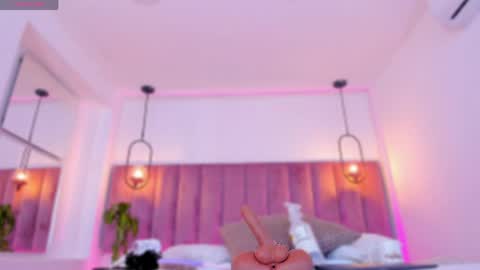 POLLY online show from 04.14.26