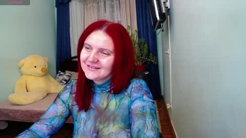 Snapshot of pollygreen chatting on 01.17.25 Olivia online show from 01.17.25