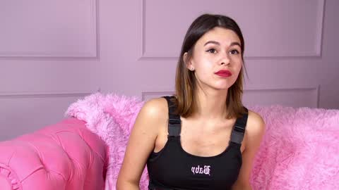 Polly online show from 02.07.25