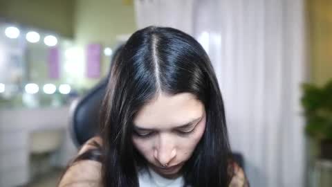  - Help me Reach 100 thumbs up  online show from 04.14.26