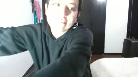 Poly online show from 02.04.25