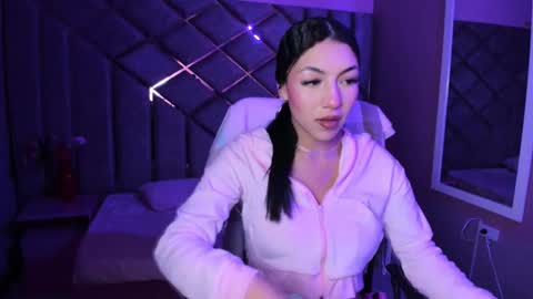 Snapshot of poly_sasha_ chatting on 02.19.26 poly sasha online show from 02.19.26