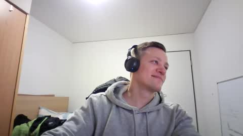 pommesmiteiscreme online show from 03.02.25