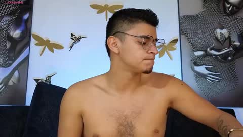 Snapshot of ponyo_1 chatting on 12.03.24 online show from 12.03.24