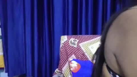 Snapshot of poojalady chatting on 11.24.25 poojalady online show from 11.24.25