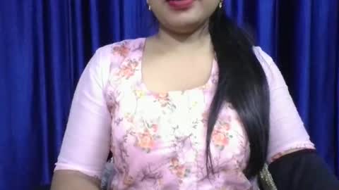 Snapshot of poojalady chatting on 11.28.25 poojalady online show from 11.28.25