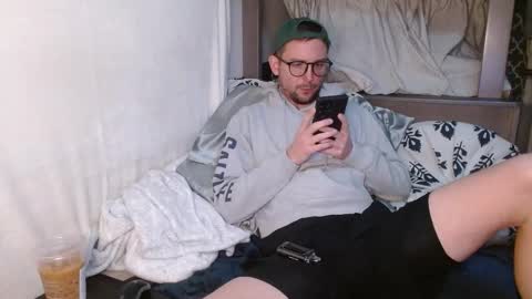 Snapshot of poppunk4life chatting on 03.12.25 Kyle online show from 03.12.25