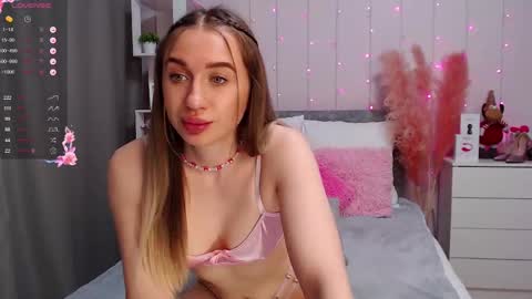 Snapshot of pornogirlx chatting on 02.09.25 Masha online show from 02.09.25