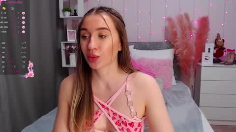 Snapshot of pornogirlx chatting on 02.23.25 Masha online show from 02.23.25