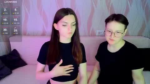 Ana and Tati online show from 10.19.25