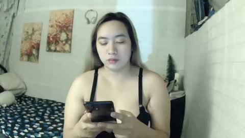 Snapshot of pornstarshaina chatting on 12.31.24 pornstarshaina online show from 12.31.24