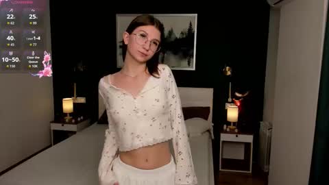 Snapshot of portia_bubbles chatting on 09.20.25 Elizabeth online show from 09.20.25