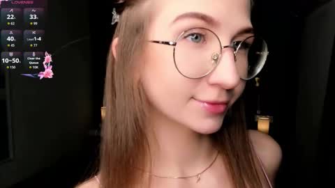 Snapshot of portia_bubbles chatting on 10.31.25 Elizabeth online show from 10.31.25