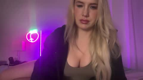 Portia Banks online show from 12.15.25