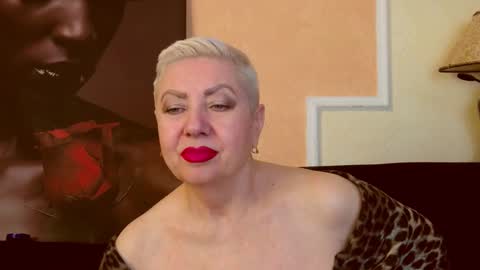 LADY POSH online show from 12.03.25