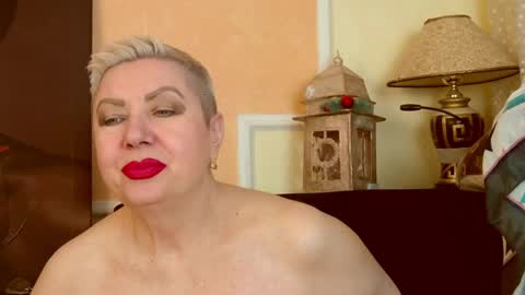 Snapshot of posh_lady chatting on 05.01.26 LADY POSH online show from 05.01.26