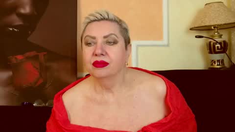Snapshot of posh_lady chatting on 05.19.26 LADY POSH online show from 05.19.26