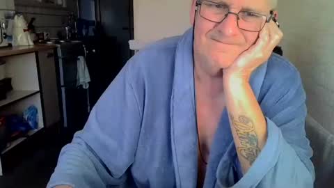 poshman65 online show from 11.21.25