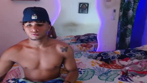 ALEX Y ALEXA online show from 10.19.25