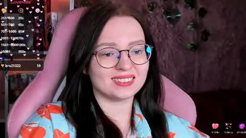 Snapshot of power_robynn chatting on 07.06.26 Robyn online show from 07.06.26