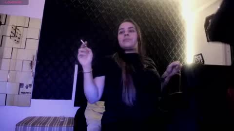 Ravena Rozz online show from 11.22.25