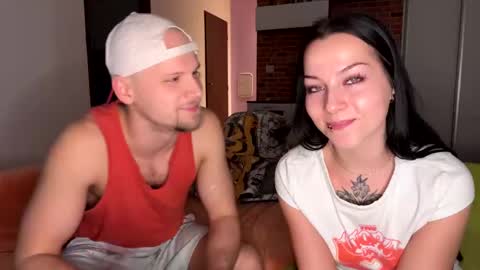 Snapshot of powerduo1 chatting on 01.07.25 powerduo l online show from 01.07.25