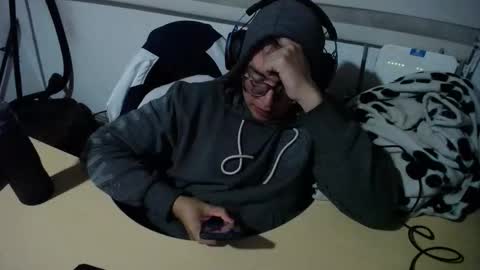 powerfulzeus2 online show from 09.20.25