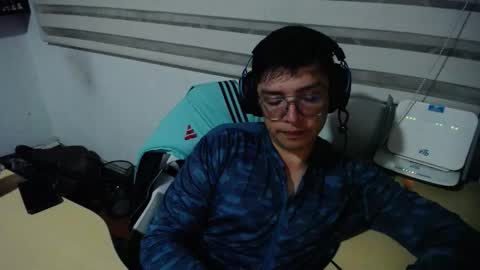 powerfulzeus2 online show from 12.02.25