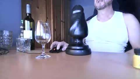 Snapshot of pp_anal_whore chatting on 10.21.25 Tom PP online show from 10.21.25