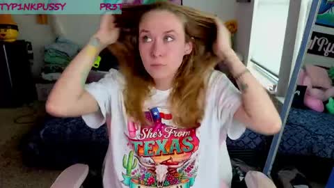 Snapshot of pr3ttyp1nkpussy chatting on 06.04.26 Evangeline Eva Darling online show from 06.04.26
