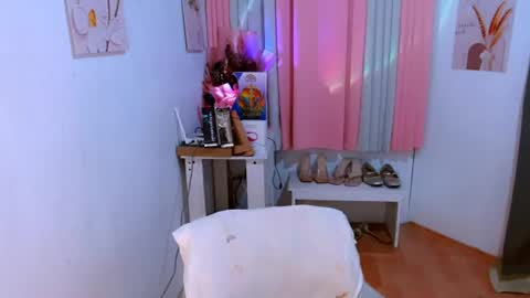 Snapshot of preciosa_banks69 chatting on 07.22.26 preciosa_banks69 online show from 07.22.26