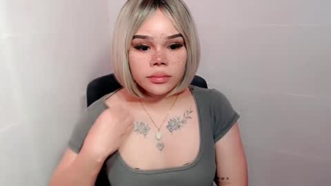 MAXXINE online show from 01.18.25