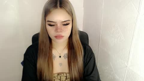 MAXXINE online show from 02.25.25