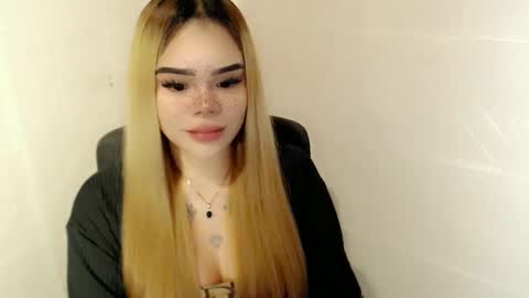 MAXXINE online show from 02.14.26